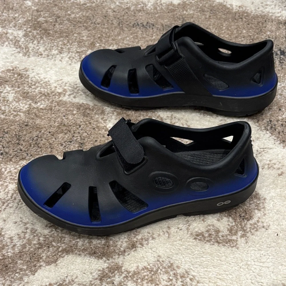 OOFOS Black and Blue Men's Sandals - Picture 4 of 7